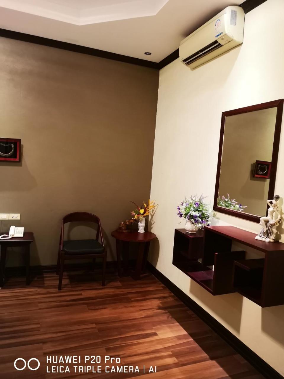 Phonethip Plaza Hotel Vientiane Luaran gambar